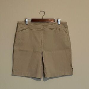 Time and Tru Pull-On Khaki Shorts